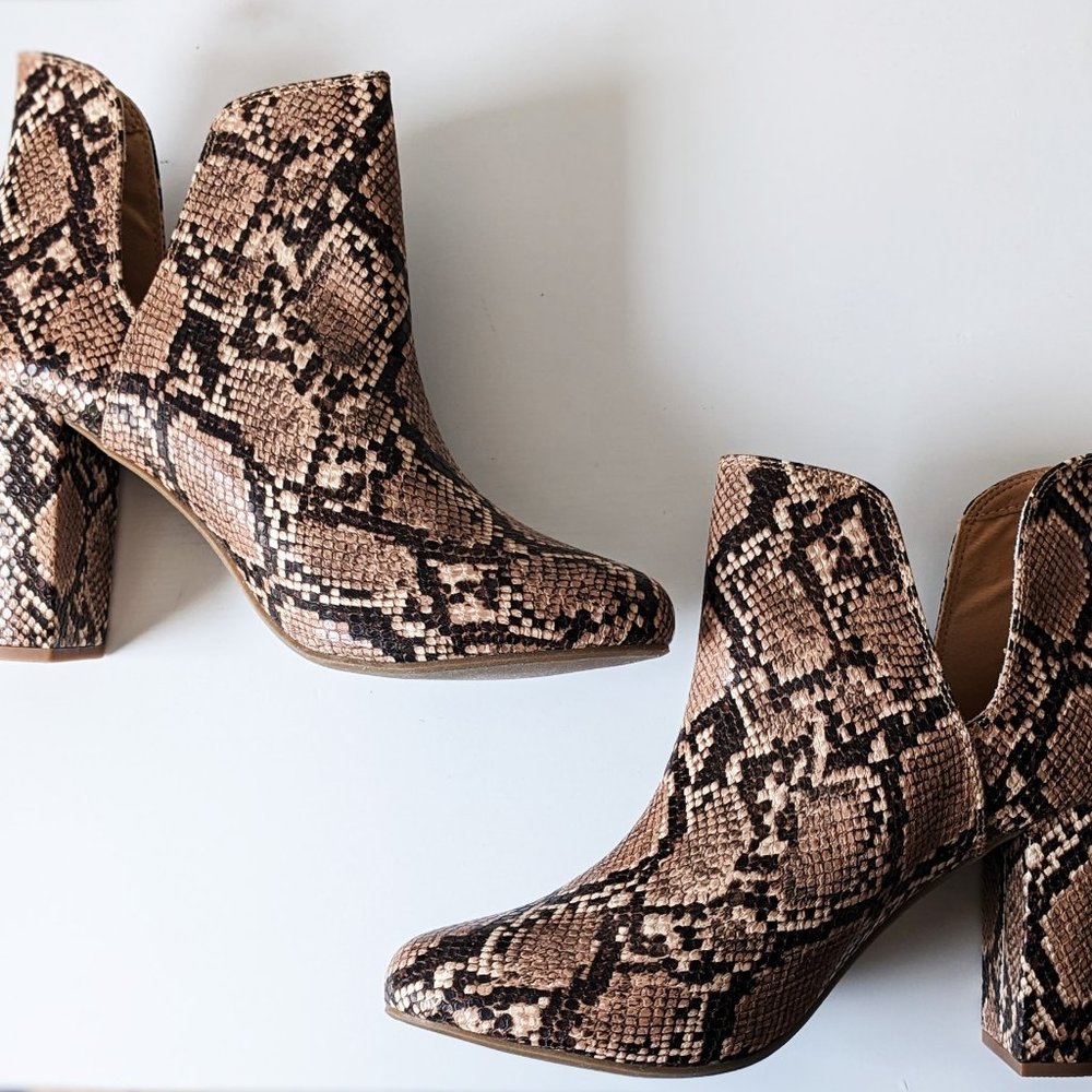 Lane Bryant Dream Cloud Cutout High Heel Bootie - Snakeskin - 11W - Picture 3 of 15